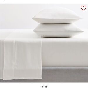 Pottery barn king bedsheet